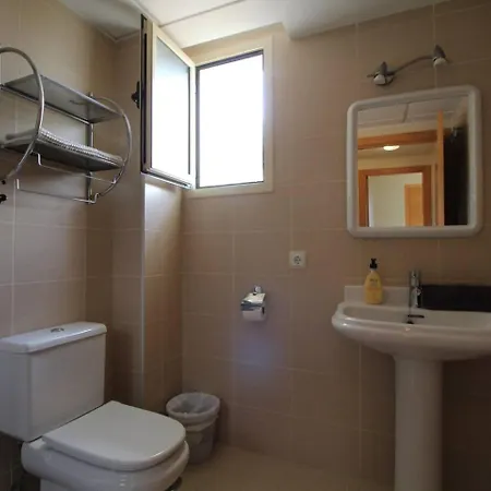 Adosado Con Piscina Comunitaria アパート ポロップ